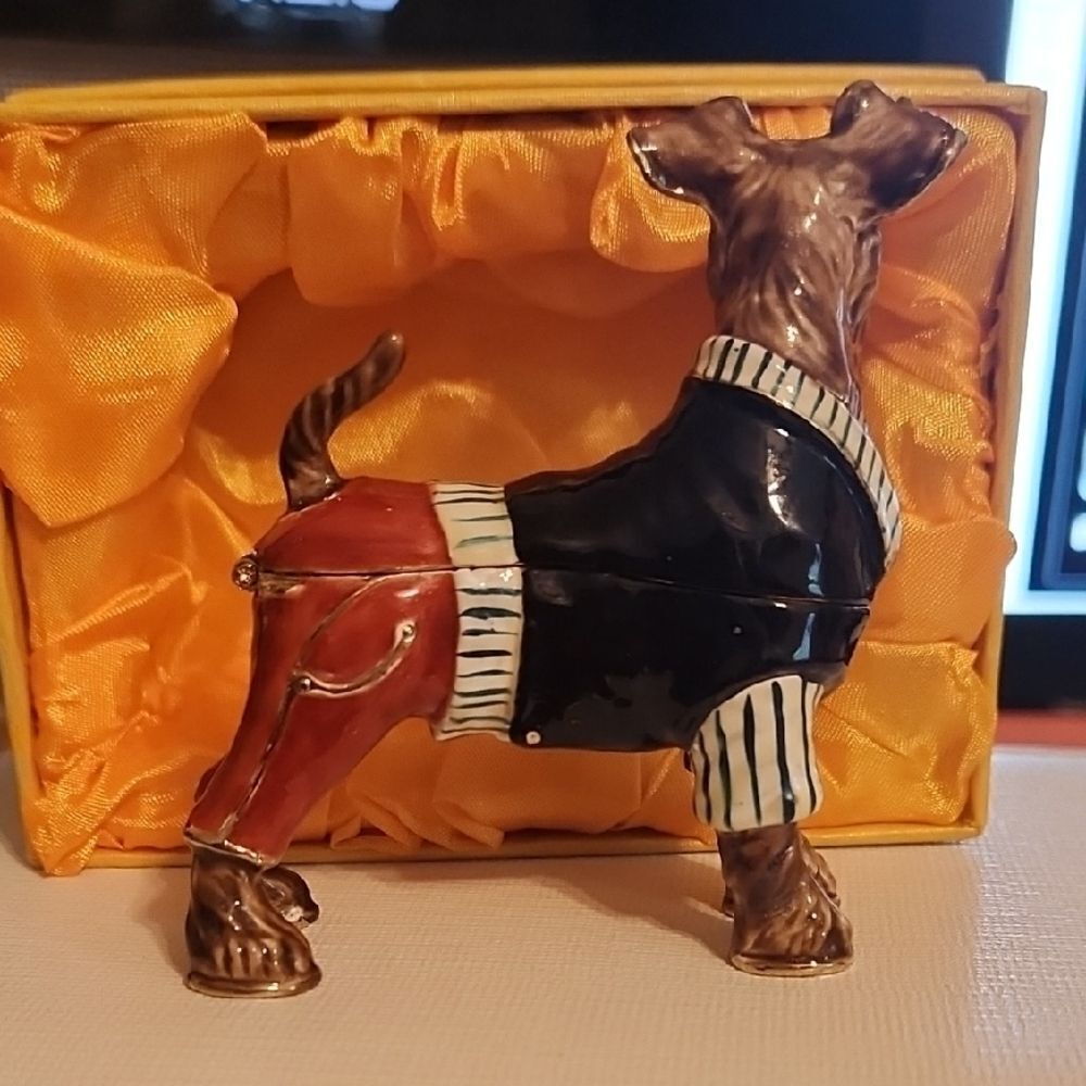 Stylish Dog Figurine with Striped Outfit - Picture 3 of 5